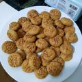 Cooksnap Wan Irma Liana semasa beliau membuat Biskut Nestum Crunchy.