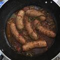 El cooksnap de washington cuando hizo Chorizo a la pomarola con vino.