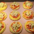 Cooksnap από Κυριακή Γ.Σ.Ν. στη συνταγή Brioche μπομπάκια πίτσας με τόνο