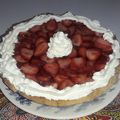 El cooksnap de Johy 👩‍🦱 cuando hizo Tarta de frutillas con pastelera y crema chantilly.
