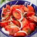 manisha manisha का कुकस्नैप जब उन्होंने टमाटर-प्याज़ का सलाद (Tomato Onion Salad recipe In Hindi) बनाया था।