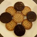 Roopal Mandavia's cooksnap of when they made Homemade Digestive ginger biscuits.