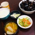 El cooksnap de 🇺🇾 𝓚𝔂𝓸 🇯🇵　🎉JPN-UY 100°ANIVERSARIO 🇺🇾🇯🇵EN 2021🎉 cuando hizo Mejillones al vapor Japonés CAINOSACAMUSI🇺🇾🇯🇵ムール貝の酒蒸し.