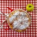 il rosso rubinian quando ha preparato Torta di mele e zenzero