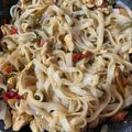 El cooksnap de Lucía cuando hizo Noodles de arroz con pimientos y pollo.