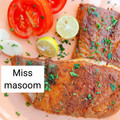 کوک اسنپ میس معصوم بعد از امتحان کردن ماهی با طعم سیر و لیموترش.