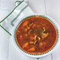 Cooksnap DyaKakgerl semasa beliau membuat Tom Yam Seafood.