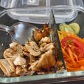 รูป Cooksnap ของ Nanz Kanan เมื่อเขาทำ สลัดอกไก่ย่าง คลีน