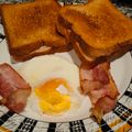 รูป Cooksnap ของ Wikanda Limthanapilak เมื่อเขาทำ 🍞🧀แซนวิชชีส+ไข่ดาวน้ำ+เบคอนทอด🍳🥓(Easy Breakfast)
