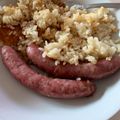El cooksnap de Marieta cuando hizo Salchichas frescas al vino con arroz blanco con tomate y huevo.