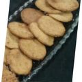 Kaneez E Abiha's cooksnap of when they made Maiday ki meethi tikkiyan😋.