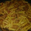 shawtee85's cooksnap of when they made Tinklee's. Easy Sausage Pasta.