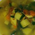 Cooksnap dari Quarteti Prabaningrum untuk resep Sup Ayam Kuning (Soup ayam kunyit)