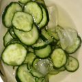 周榮俊 的 涼拌小黃瓜 cooksnap