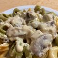 Cooksnap από Penelope Karagouni στη συνταγή Τορτελίνι με philadelphia, ζαμπόν και τριμμένο μανιτάρι