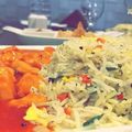 Haniya Khan's cooksnap of when they made Garlic chicken wings with chineese rice.