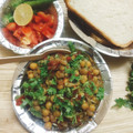 Parul Manish Jain का कुकस्नैप जब उन्होंने मीठी तीखी मटर चाट (Mithi thikhi matar chaat recipe in hindi) बनाया था।