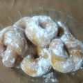 Cooksnap dari Nikeayu Karina Kirana untuk resep Donat MAIZENA empuk