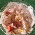 El cooksnap de abejita zumbona cuando hizo Fresas con plátanos en salsa de yogurt y fedeos de chocolate.