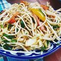 pinky makhija का कुकस्नैप जब उन्होंने वेज हक्का नूडल्स (Veg hakka noodles recipe in Hindi) बनाया था।