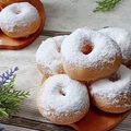 Cooksnap dari Setya N2 untuk resep Donat maizena menul