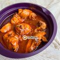Cooksnap MinSha semasa beliau membuat Ayam Madu Berempah TM6.