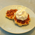 El cooksnap de Mersua cuando hizo Gofres belgas con chispas de chocolate acompañado de chantilly.
