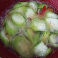 Cooksnap Rose Nani Nizah Nayan semasa beliau membuat Sayur bening petola.