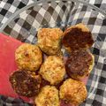 Cooksnap από Γιουλη στη συνταγή Ζουμερά κεφτεδάκια κοτόπουλου με σάλτσα, στο φούρνο