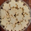 Cooksnap dari ariestis untuk resep Kue Roti Khas Pariaman | Kue Bangkit Santan | Kue Aci |Kue Jadul
