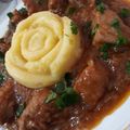 Cooksnap-ul lui Rodica Voicu Olteanu atunci când a preparat Tocăniță de ceapă cu carne de porc.