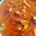 Shanthi's cooksnap of when they made பூண்டு, கத்தரிக்காய் கார குழம்பு poondu kathrikai kulambu recipe in tamil.