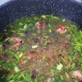 Cooksnap Intan Sofia semasa beliau membuat Sup Tulang & Daging Mamak Style.