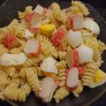 El cooksnap de Anna Bella alias Moni Argento cuando hizo Kanikama en ensalada de fideos multicolores.