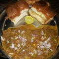 Apeksha sam का कुकस्नैप जब उन्होंने होम मेड पाव (Homemade pav recipe in Hindi) बनाया था।