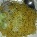 Shagufta Sheikh's cooksnap of when they made آلو مٹر والے چاول 😋😋.