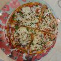 Geetanjali Agarwal का कुकस्नैप जब उन्होंने अनियन टोमैटो पिज्जा (Onion Toamto Pizza recipe in Hindi) बनाया था।