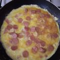 El cooksnap de Patri Alaniz cuando hizo Omelette de jamón, queso.huevo y salchichas.