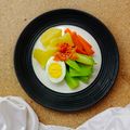 Cooksnap dari Vinna Momy Alesha untuk resep Kukus Waluh Kentang Wortel Telur & Sambal