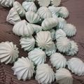 Cooksnap dari Umi Rieke Kitchen🍳 untuk resep Rahasia Membuat Meringue Cookies | Crispy, Tahan lama, Anti Gagal, Tanpa Spuit