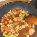 Cooksnap mustaqim huzaini semasa beliau membuat Ayam paprik simple.