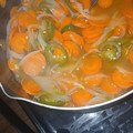 El cooksnap de Elsy Caceres cuando hizo Encurtido picante de cebolla y zanahoria.