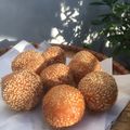 Cooksnap của Hoàng Lê Phương Thuỳ khi họ làm theo món Bánh rán lúc lắc - Bánh cam - Bánh rán ngọt (Sesame ball recipe)