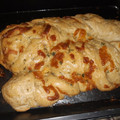El cooksnap de Nevis Torres G cuando hizo Pan con ajo, perejil y queso.