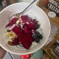 Cooksnap của Nguyen Nguyen khi họ làm theo món Eatclean/ Hạt Chia, Sữa Chua, Granola, Trái Hồng Và Thanh Long Đỏ