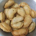 Zesty Style का कुकस्नैप जब उन्होंने सूजी मावा की गुजिया (Suji mawa ki gujiya recipe in hindi) बनाया था।