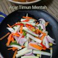 Cooksnap Mamamikael Oven semasa beliau membuat Acar Timun Mentah.