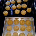 Cooksnap shazrina semasa beliau membuat Biskut cornflakes.