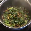 El cooksnap de Marisa Rubio cuando hizo Revuelto de acelgas con pasas, bacon, miel y al vino.