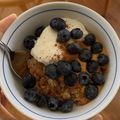 Cooksnap de Marina Nhamba quando cozinhou Iogurte natural com fruta para um pequeno almoço delicioso.